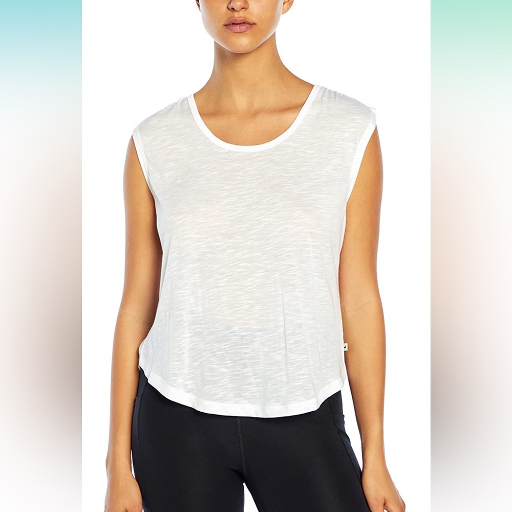 Jessica Simpson Active top